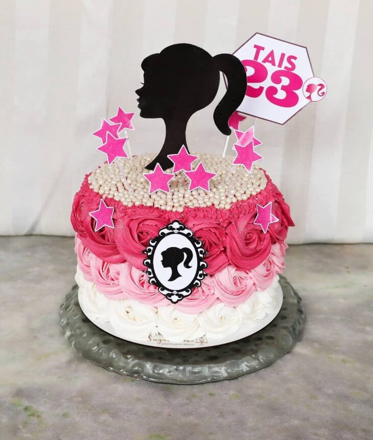 80 ideias de bolo da Barbie para aniversariantes que amam essa