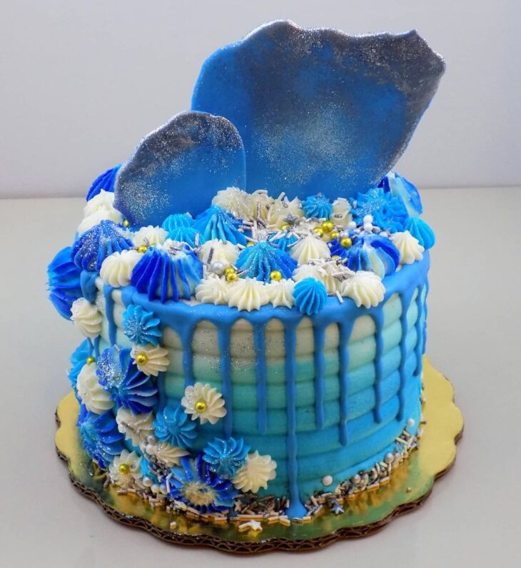 Bolo Fundo do Mar  Bolos azuis, Ideias de bolos, Bolos de aniversário azuis